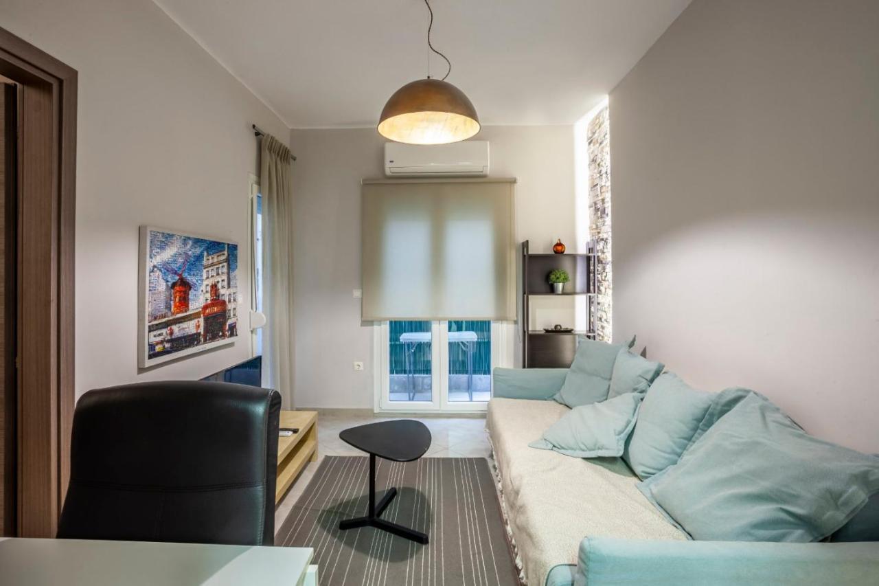 Be Queen-Your Urban Stay Thessaloniki Exterior photo