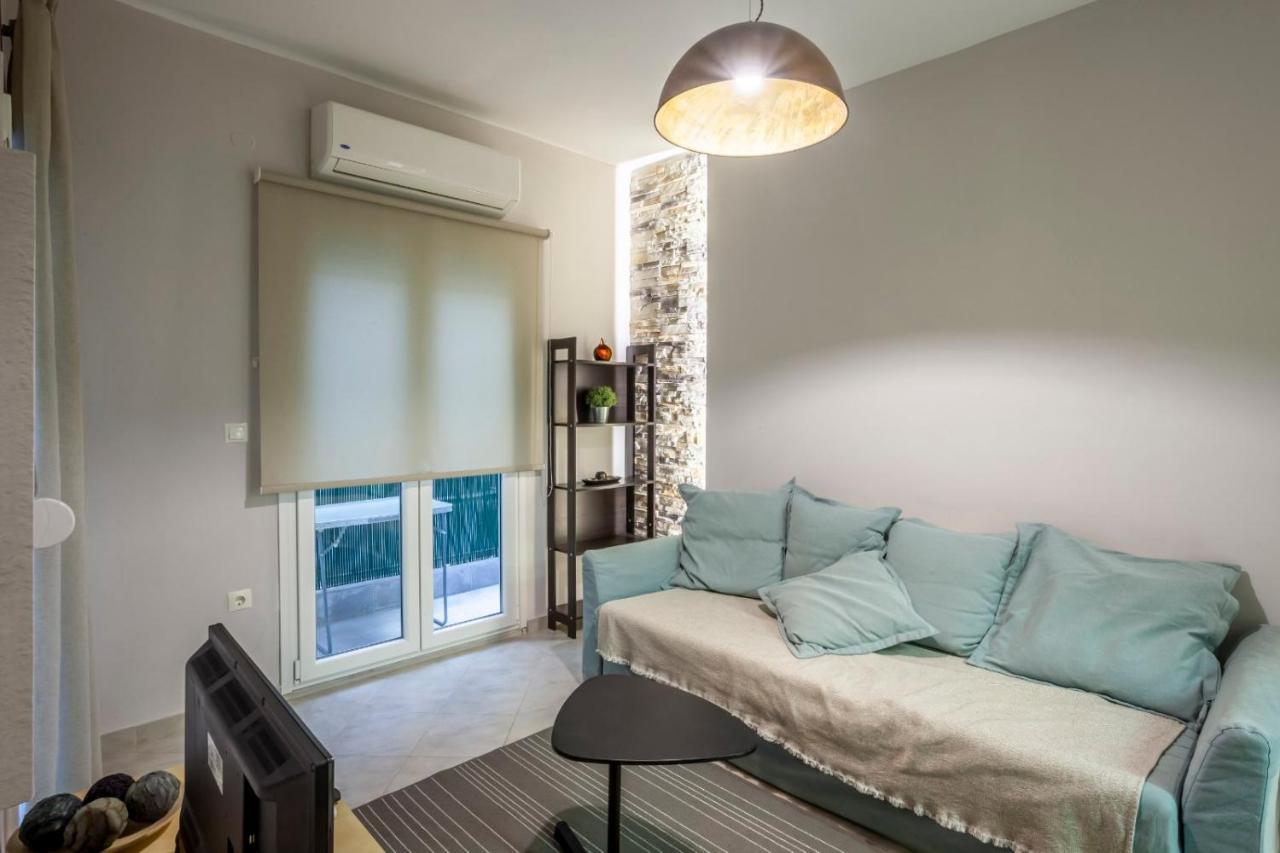 Be Queen-Your Urban Stay Thessaloniki Exterior photo