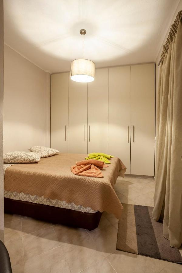 Be Queen-Your Urban Stay Thessaloniki Exterior photo